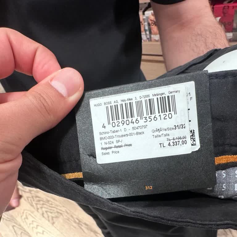 Hugo Boss Ankara AVM'de Ego Ve Kötü Hizmet Deneyimi