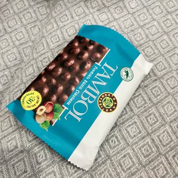 Çikolata İçinden Çıkan Taş Tehlikesi