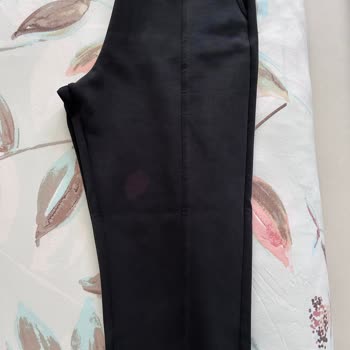 Mavi Modal Eşofman Altında Beklenmedik Renk Değişimi