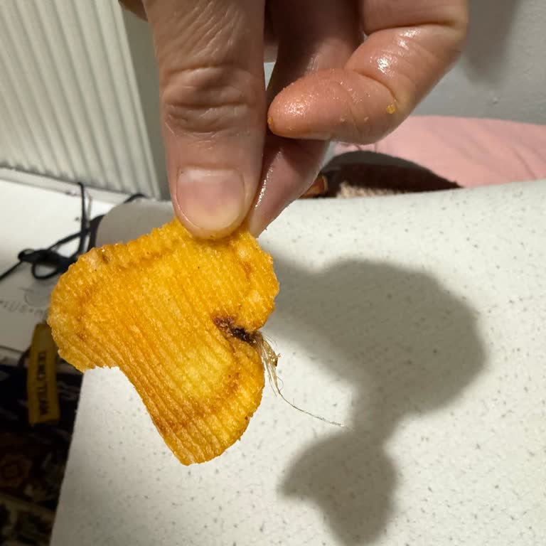 Ruffles Cips Paketinde Hijyen Sorunu