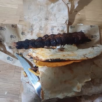 Dürümle Kömürleşmiş Adana Dürüm: Çocuğum İçin Tehlike