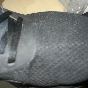 Adidas Ayakkabının 1 Ayda Patlaması
