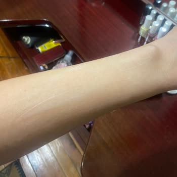 Isana Vücut Losyonu: Emilim Sorunu Ve Ciltte Beyazlık