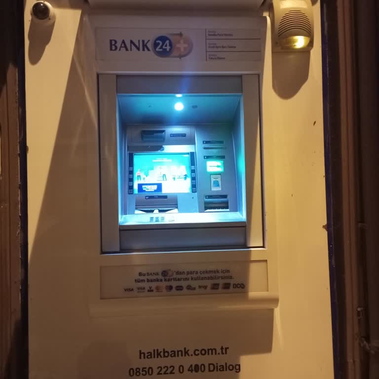 ATM Kart Yutma Sorunu Ve Yetersiz Müşteri Hizmetleri