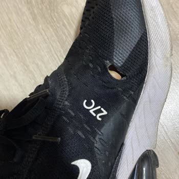 Barçın Spor Kısa Sürede Yıpranan Nike Air Max Ayakkabılar