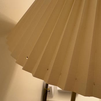 Kırık Lambader Ve İlgisiz Müşteri Hizmetleri