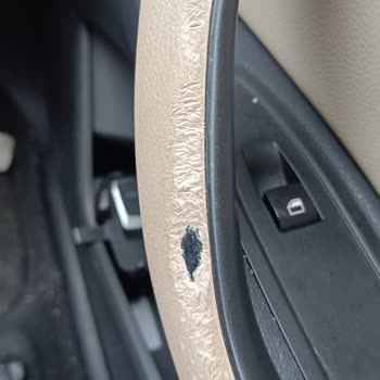 BMW X1 Kapı Döşemelerinde Kronik Sorun