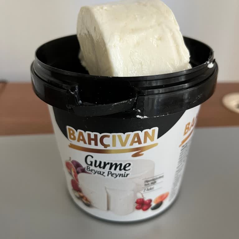 Peynirdeki Kötü Tat Hayal Kırıklığına Uğrattı