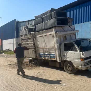 Nazilli'de Su Sızıntısı Ve İhmalkarlık