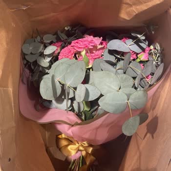 Zamanında Teslim Edilmeyen Ve Taze Olmayan Çiçekler