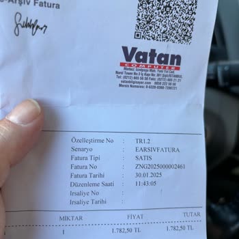 Orijinal İphone 15 Kılıfında Soyulma Ve Mağduriyet