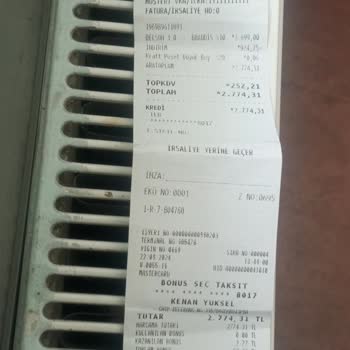 Skechers Botlarındaki Çatlaklar Ve İade Sorunu