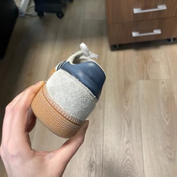 Adidas Spezial Ayakkabı Kısa Sürede Deforme Oldu