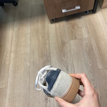 Adidas Spezial Ayakkabı Kısa Sürede Deforme Oldu