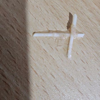 Kalite Tonla Konserve Ton Balığında Plastik Benzeri Cisimler