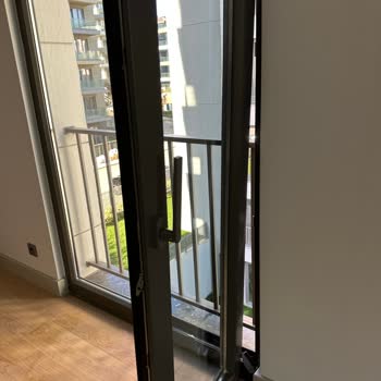 Emlak Konut Çınarköy Evlerinde Güvenlik Sorunu: Pimapen Tehlikesi