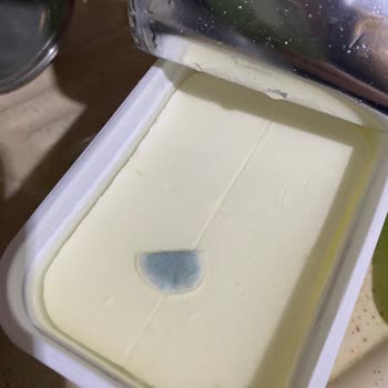 BİM'den Alınan Peynirde Küf Sorunu