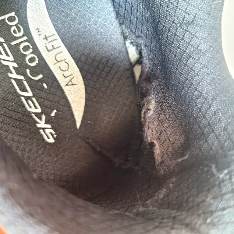 Skechers Ayakkabıda Yırtılma Ve Olumsuz Müşteri Hizmeti