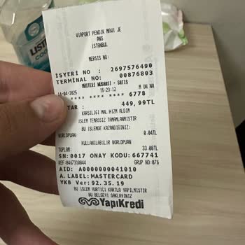 Mavi Pantolonda Düğme Yeri Sorunu