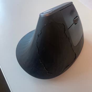 Logitech Mx Vertical Mouse'un Malzeme Kalitesi Hayal Kırıklığı