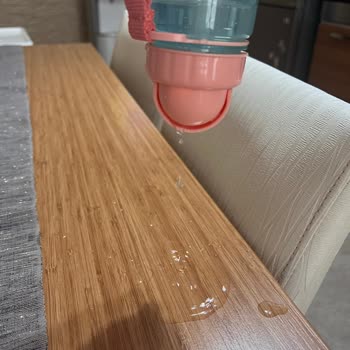 Skip Hop Trendyol'dan Aldığım Bebek Suluğu Su Akıtıyor