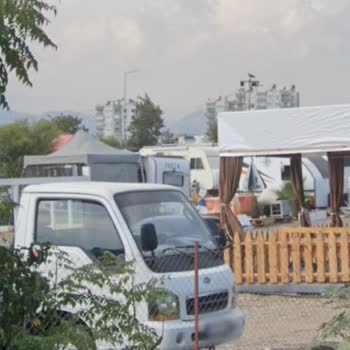 Antalya'da Görüntü Kirliliği: Konyaaltı'nda Kaçak Yapılar