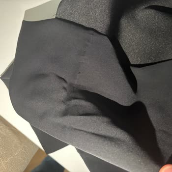 Kalitesiz Kumaş Ve İlgisiz Müşteri Hizmetleri