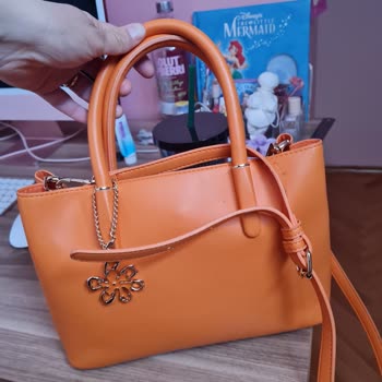 Ünlü Markanın Çantası 1 Yıl Dayanmadı