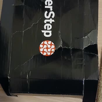 Kargolama Skandalı: Ayakkabım Hasarlı Geldi!