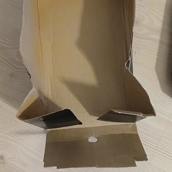 Kargolama Skandalı: Ayakkabım Hasarlı Geldi!