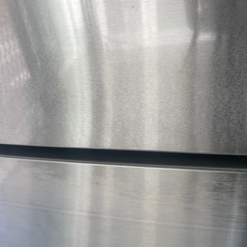 Siemens Buzdolabında Garanti Süresi Dolmadan Artan Çizikler