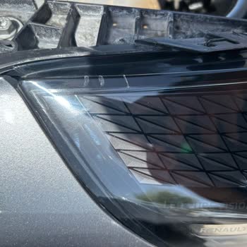 Renault Servis Bakımında Far Çatladı: Mağduriyetimin Giderilmesini İstiyorum