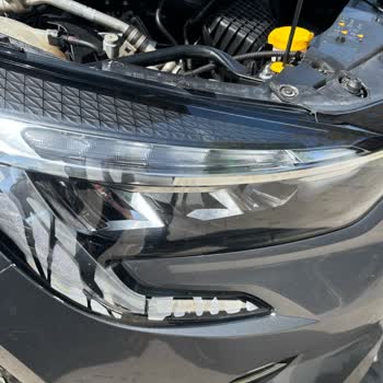 Renault Servis Bakımında Far Çatladı: Mağduriyetimin Giderilmesini İstiyorum