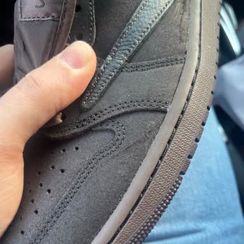 Çakma Ayakkabı Şoku: Sahte Ürün Ve Kusurlu Detaylar