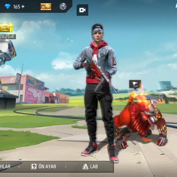 I Keep Re-Downloading Skins and Items in Free Fire Despite Already Installing Them