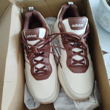 Adidas'tan Beklenmedik Eksiklik ve Çözüm Krizi