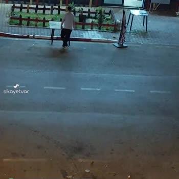 Antalya Muratpaşa Konuksever'de Çöp Sorunu