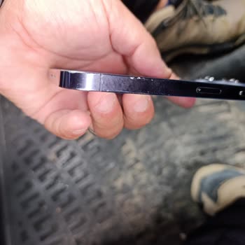 Yenilenmiş İphone'da Çizik Sorunu Ve İade Süreci