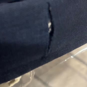 Yırtık Gömlek Ve İade Sorunu