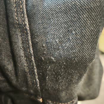 Guess'ten Alınan Kot Pantolonun Hızla Deformasyonu