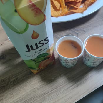 Juss Meyve Suyundan Çıkan Gizemli Cisim Şok Etti