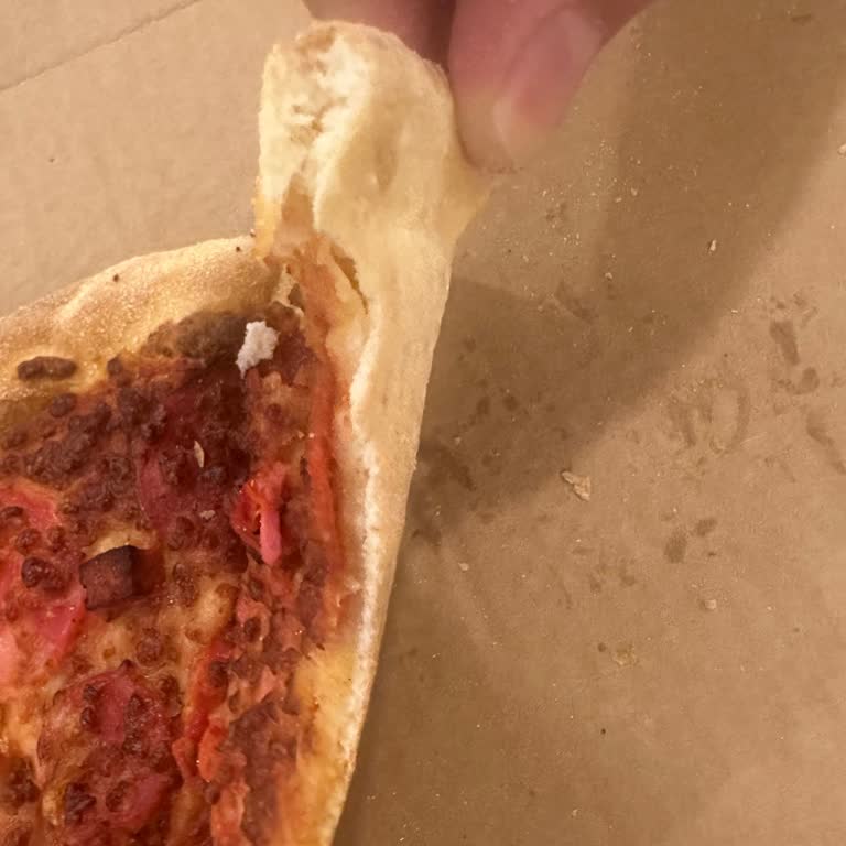 Trendyol'dan Soğuk Ve Bayat Pizza Şoku!