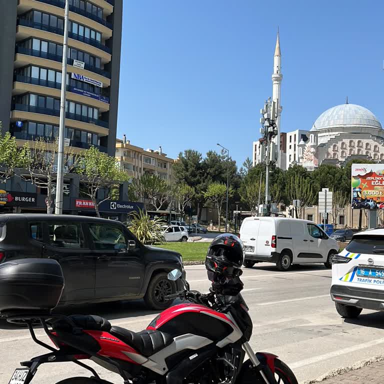 Bajaj Dominar 250D: Garanti Kapsamında Üç Kez Yolda Kalma Kabusu