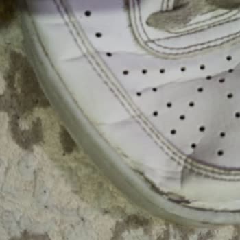 Nike Ayakkabıda Beklenmedik Yırtılma Sorunu