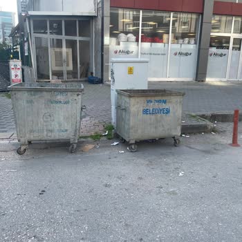 Yıldırım Belediyesi Çöp Toplama Ekibinin Dikkatsizliği