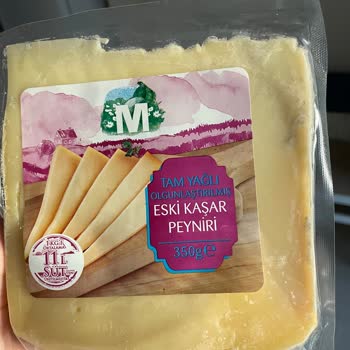 Migros'tan Aldığım Eski Kaşar Buzdolabında Küflendi