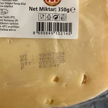 Migros'tan Aldığım Eski Kaşar Buzdolabında Küflendi