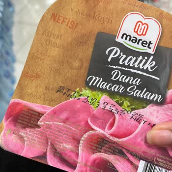 Market Ürününün Hijyen Sorunu: Salam Paketinde Kıl