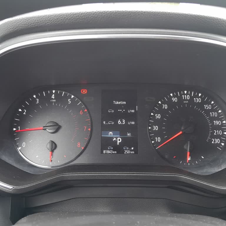 Renault Clio'da Aşırı Sıcaklık Sorunu: Klima Yetersiz Kalıyor