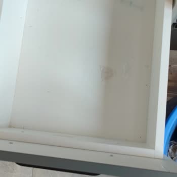 Temizlik Şirketinin Verdiği Boş Sözler Ve Kirli Gerçekler